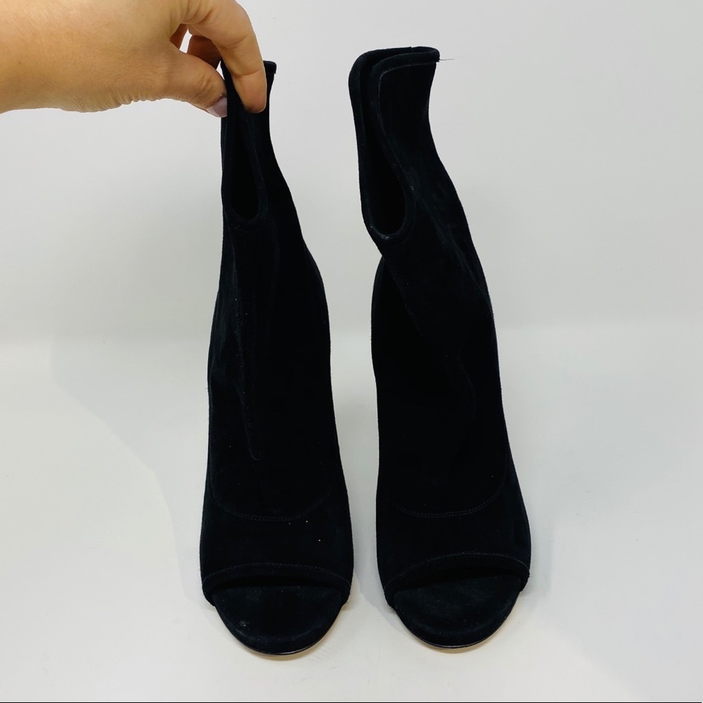 JIMMY CHOO**Black Suede Booties*US 6**$1395 - Picture 5 of 8